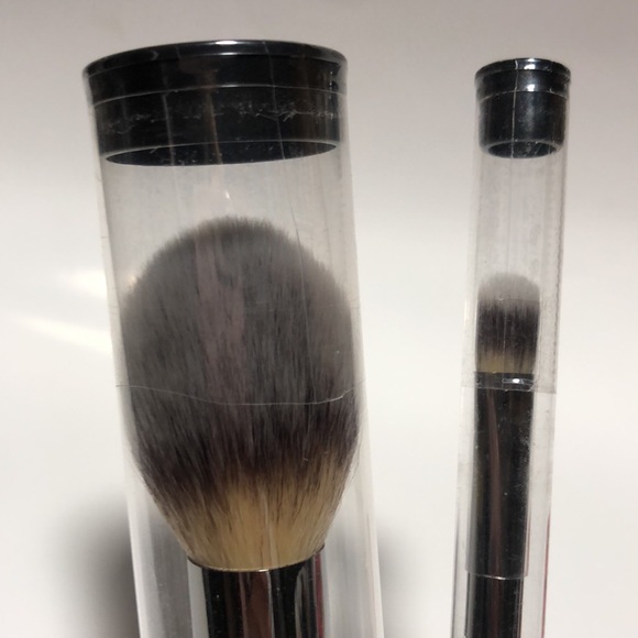 NIB “It” makeup brushes - Picture 4 of 4